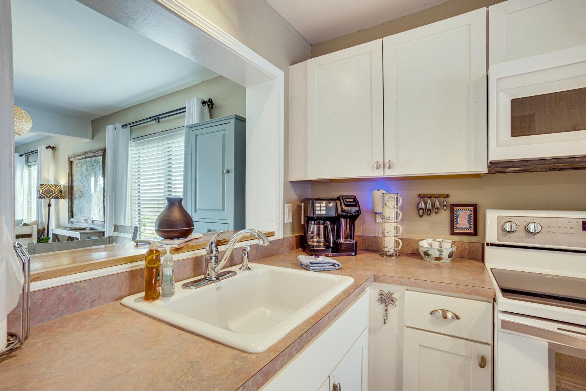 Harbor Island Condo With Deck - Steps To Beach! Oceanmarsh Subdivision Kültér fotó